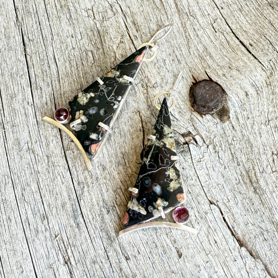 Sterling Silver Plum Blossom Jasper with Rhodolite Faceted Garnets Earrings copyright chisholm trail designs 2025